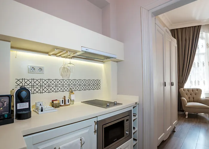 Louis Luxury Szálloda *